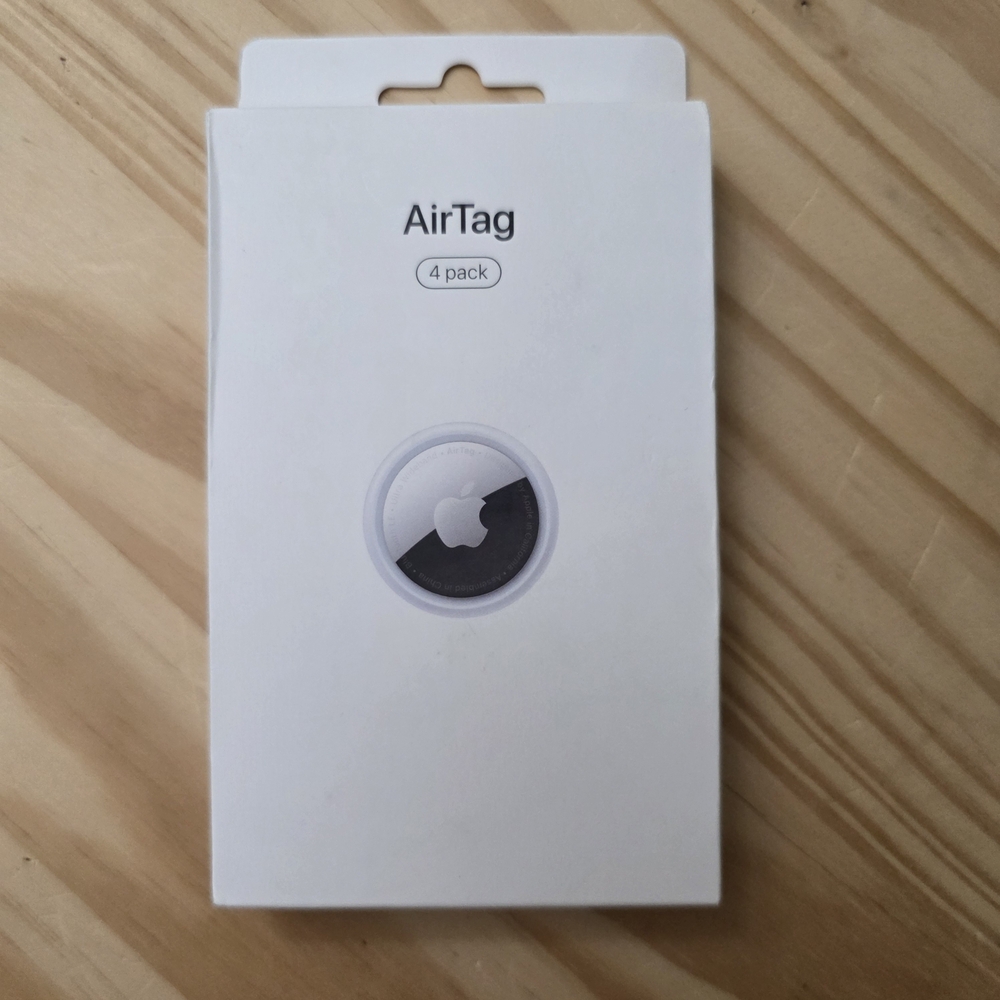Apple AirTag 4-Pack — White and Silver Packaging